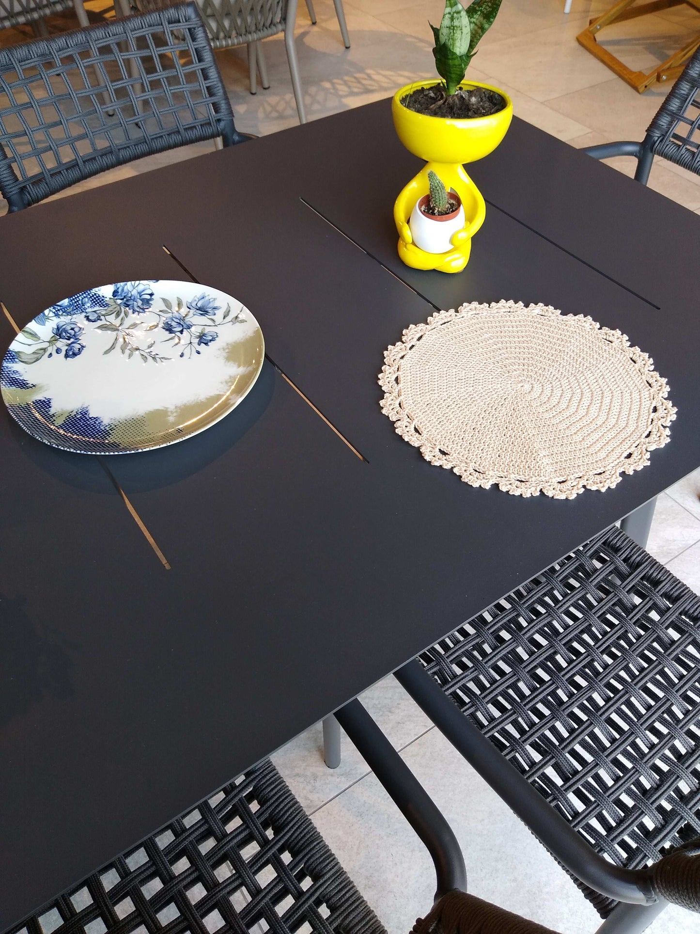 🍽️ N°3 Crochet Placemat - DecorWithTaste