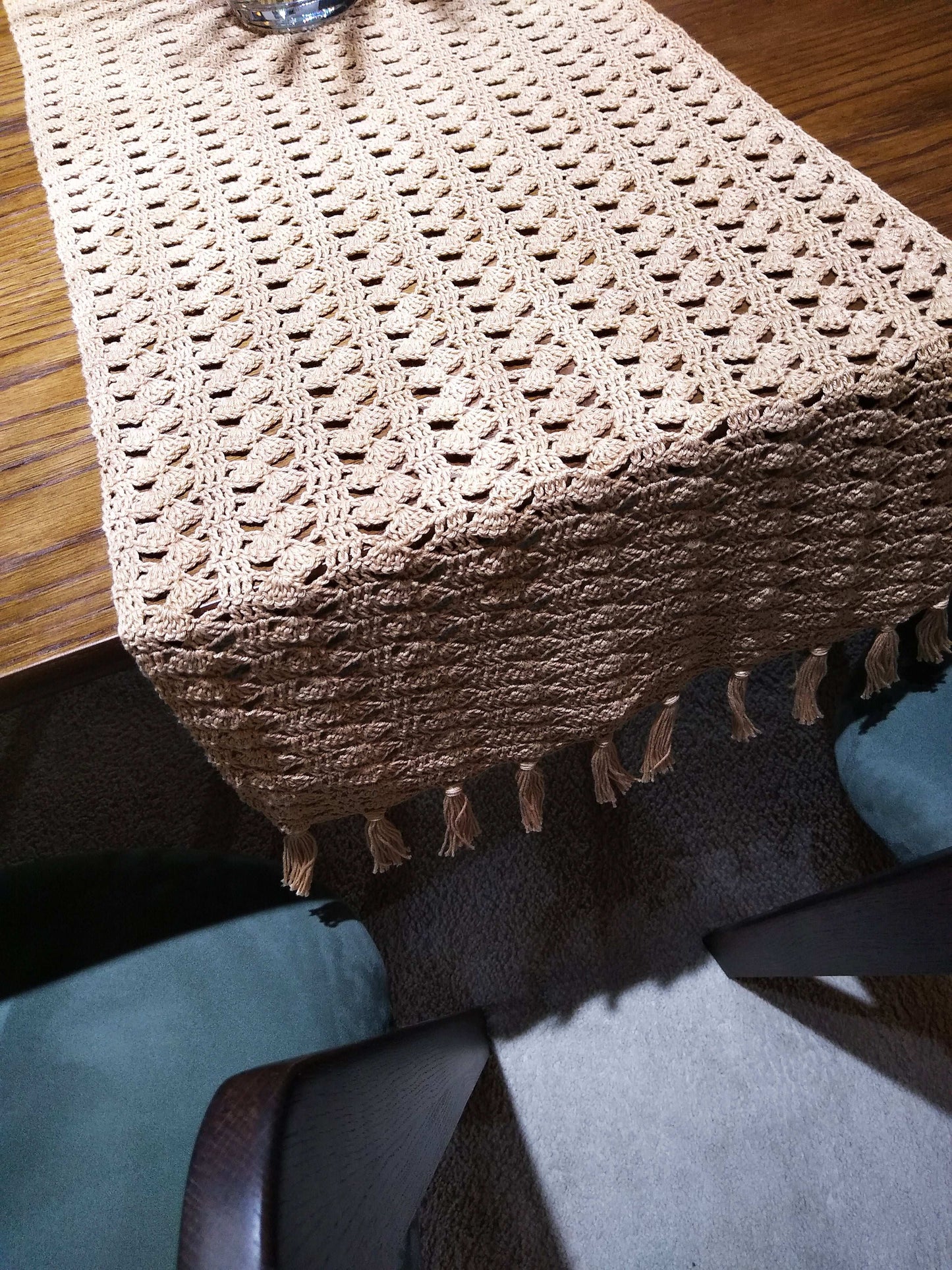 ┬─┬ N°17 Crochet Runner