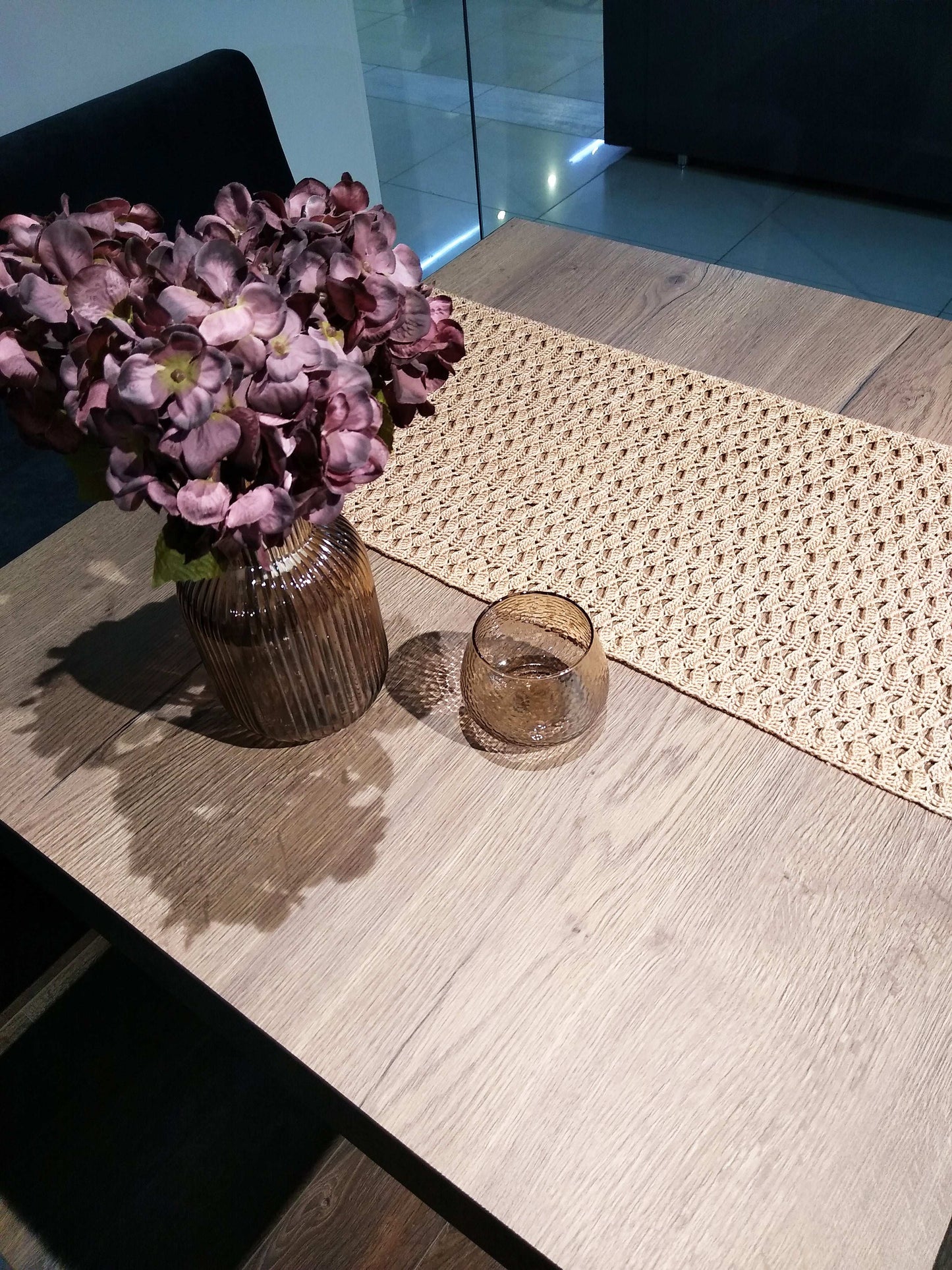 ┬─┬ N°17 Crochet Runner