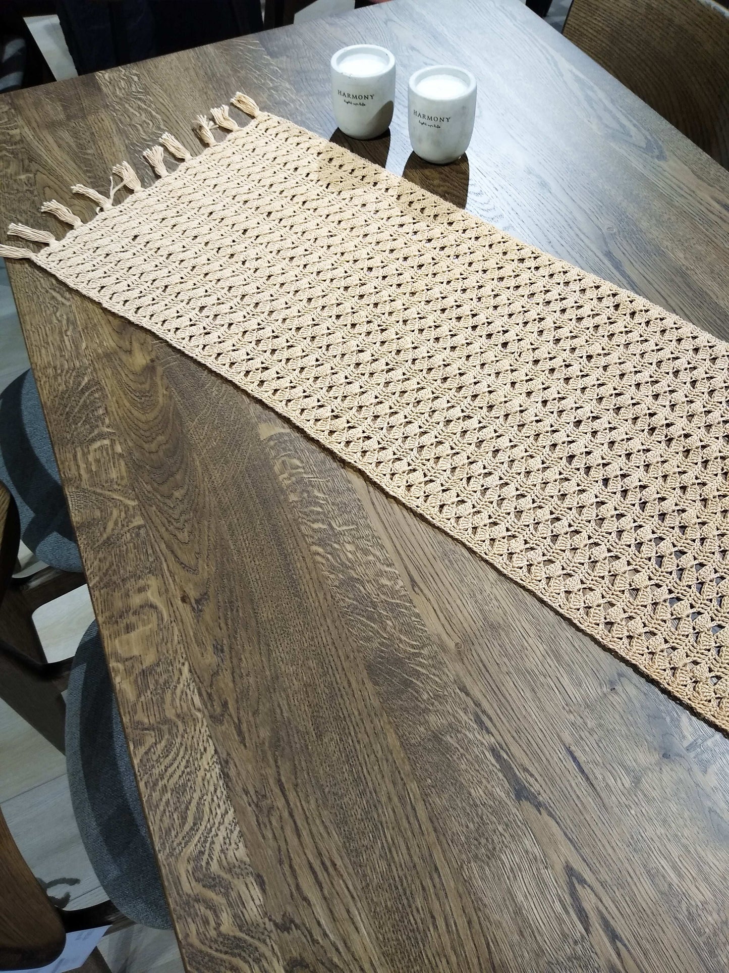 ┬─┬ N°17 Crochet Runner