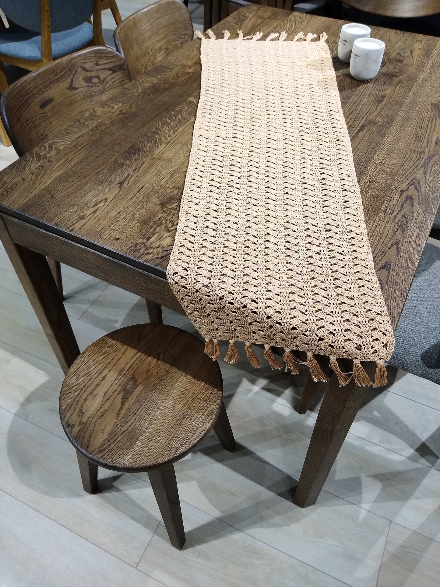 ┬─┬ N°17 Crochet Runner
