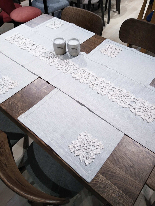 ┬─┬ N°88 Linen Runner