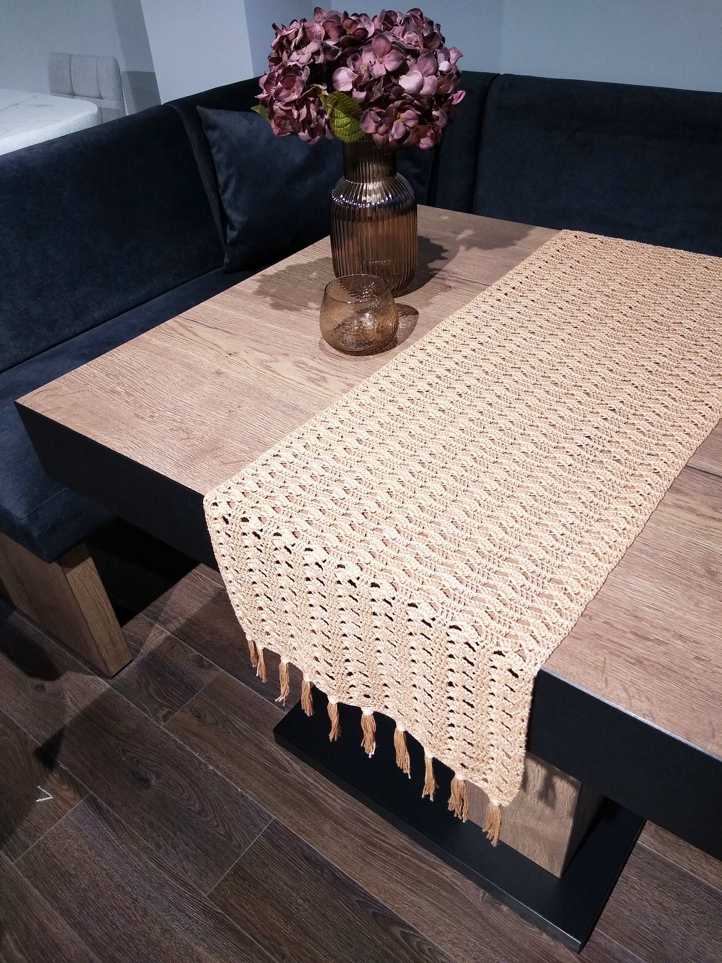 ┬─┬ N°17 Crochet Runner