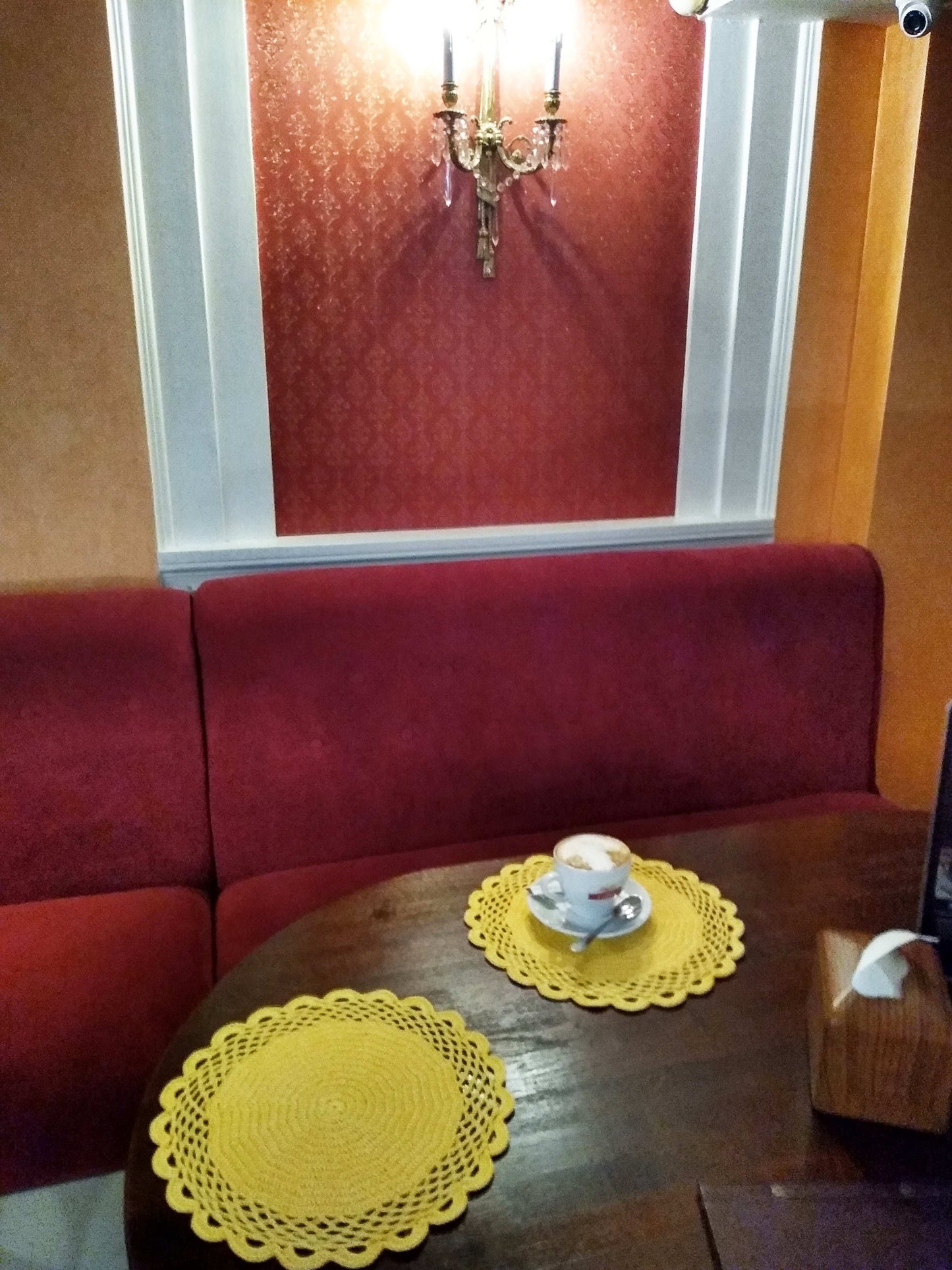 🍽️ N°6 Crochet Placemat - DecorWithTaste