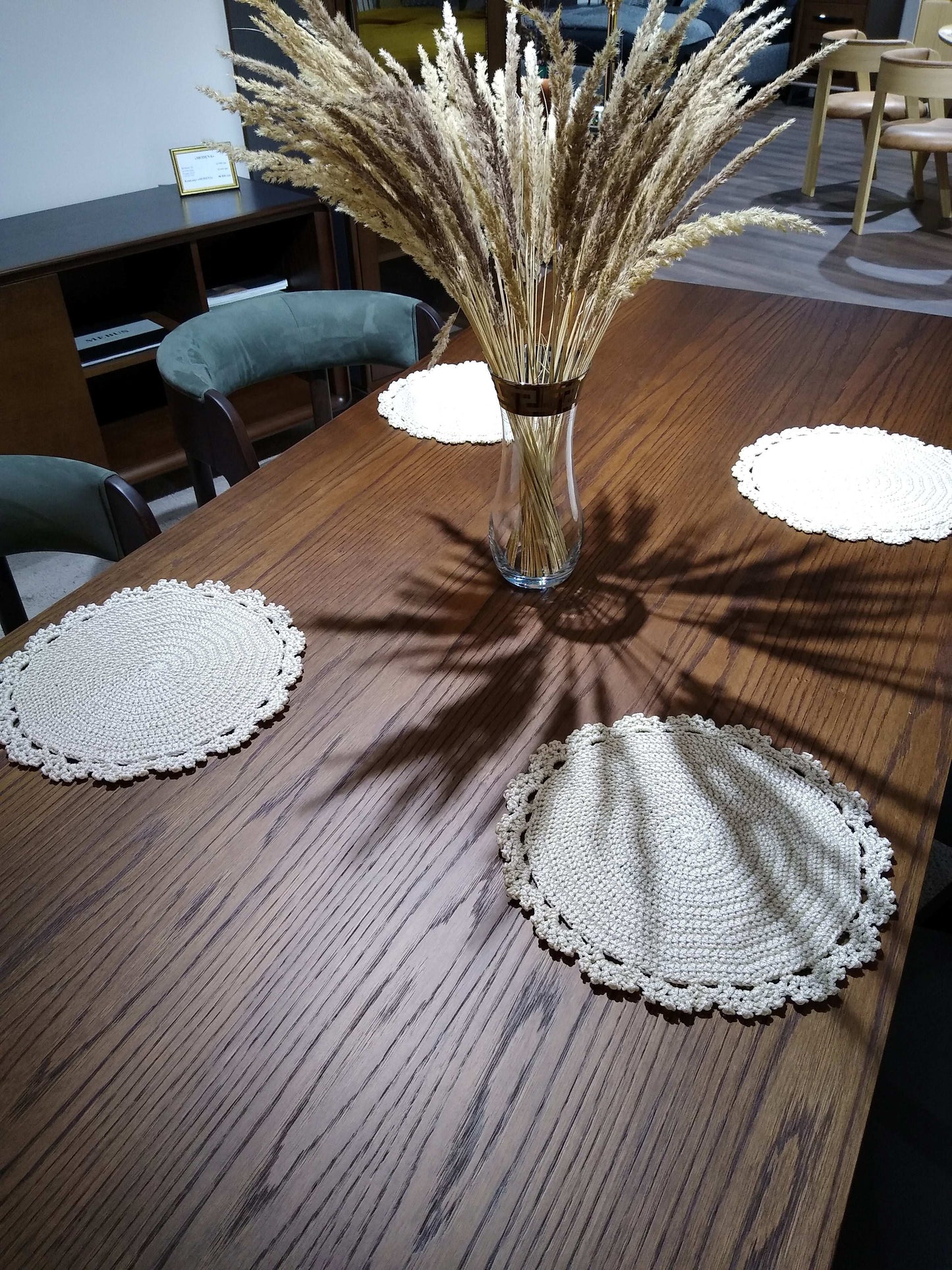 🍽️ N°3 Crochet Placemat - DecorWithTaste