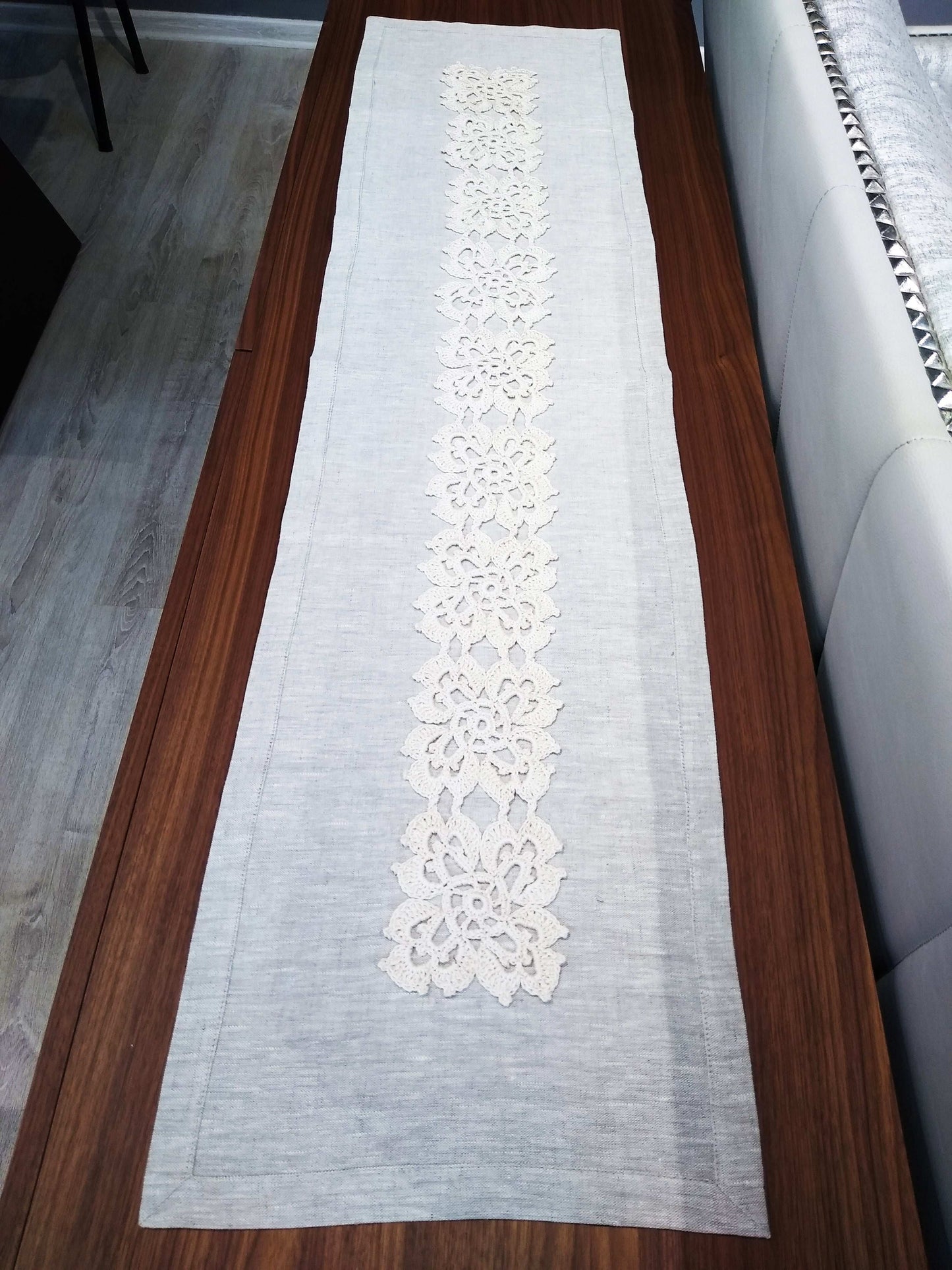 ┬─┬ N°88 Linen Runner