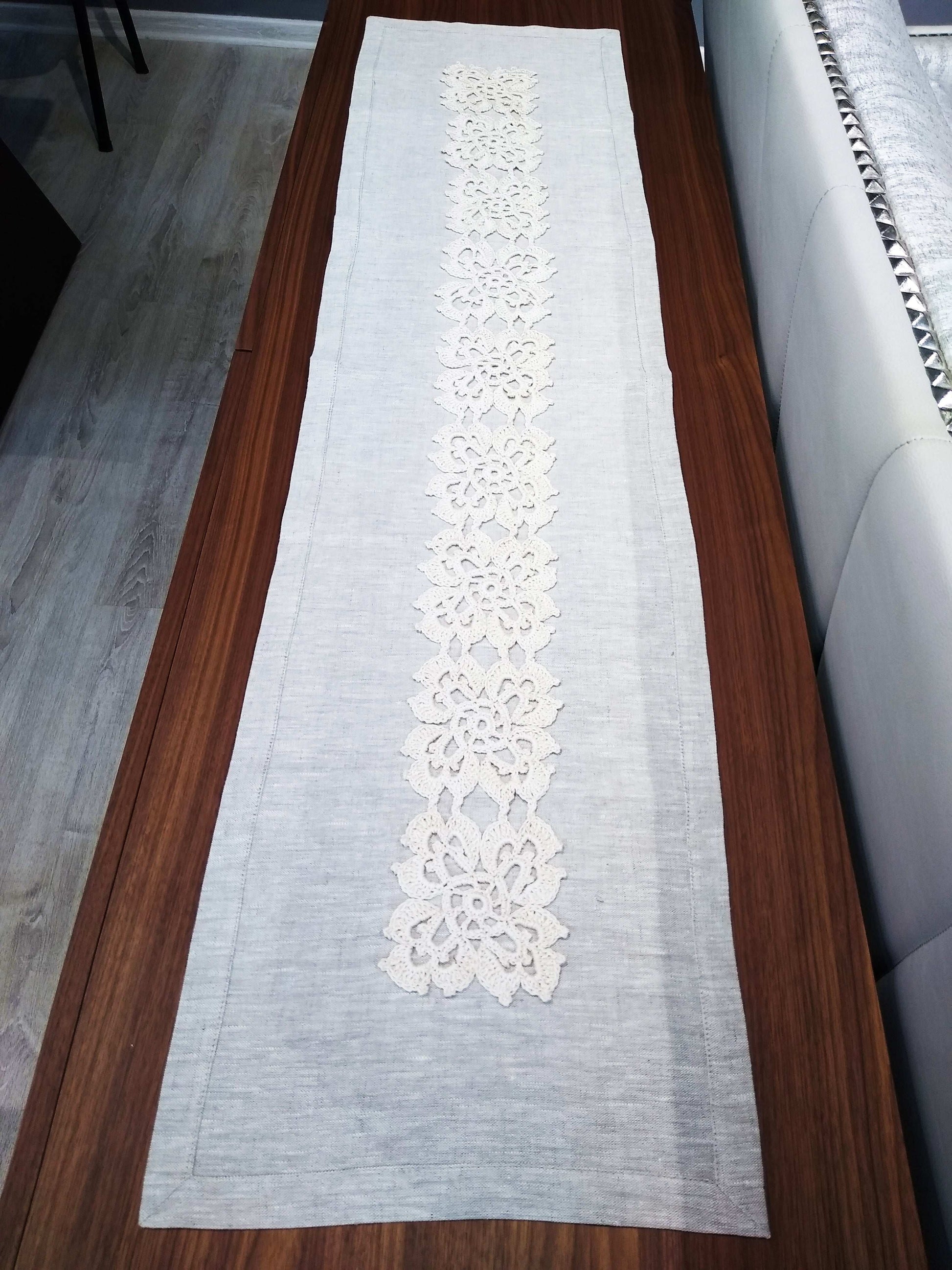 ┬─┬ N°88 Linen Runner