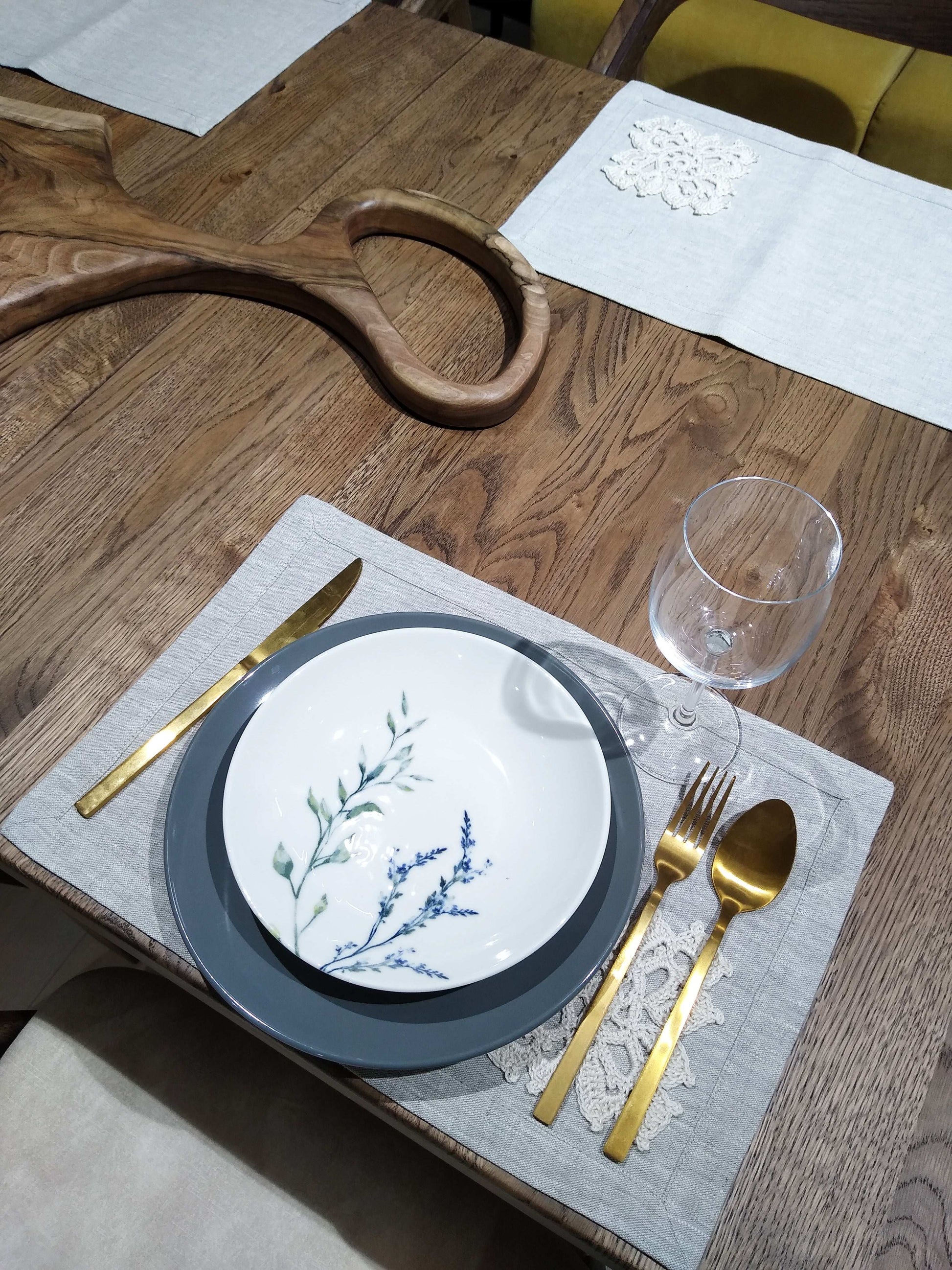 🍽️ N°89 Linen Placemat
