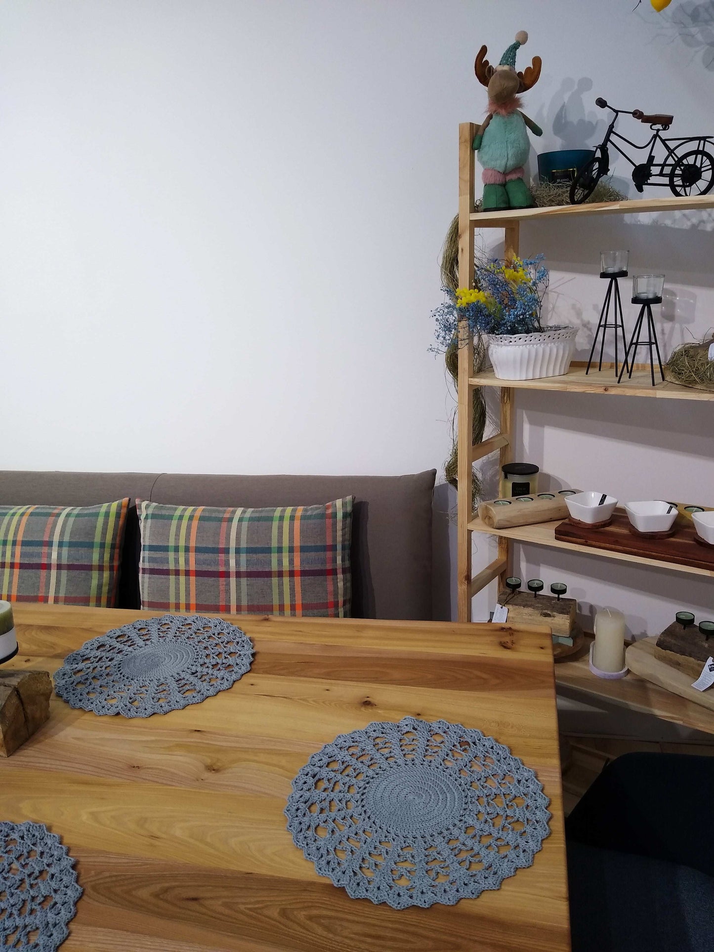 🍽️ N°2 Crochet Placemat - DecorWithTaste