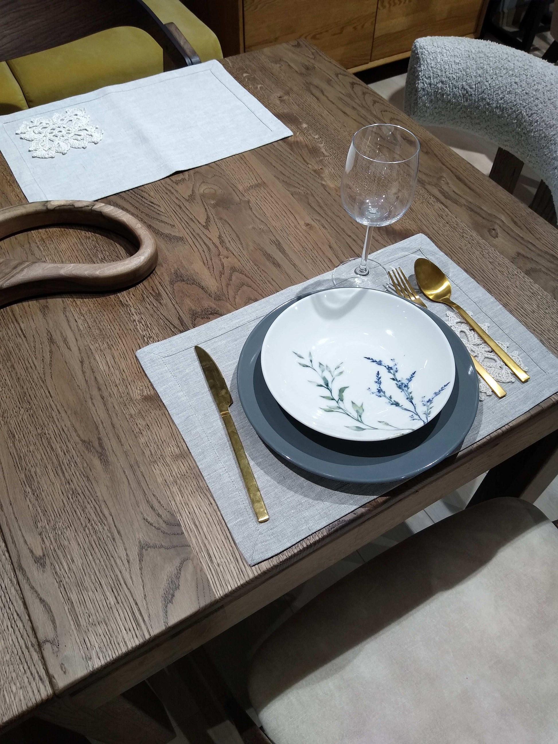 🍽️ N°89 Linen Placemat