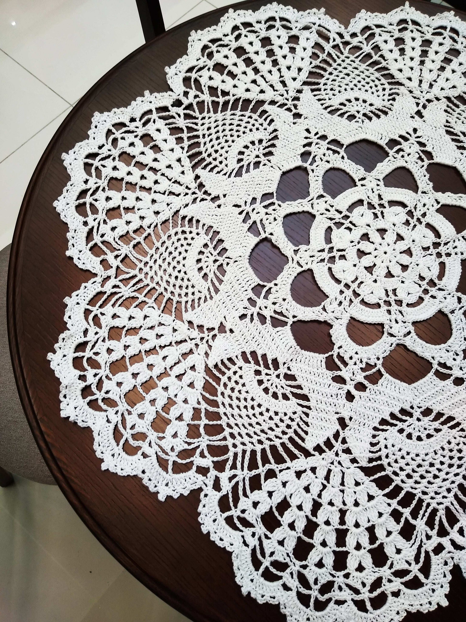 🕸️ N°56 Crochet Doily
