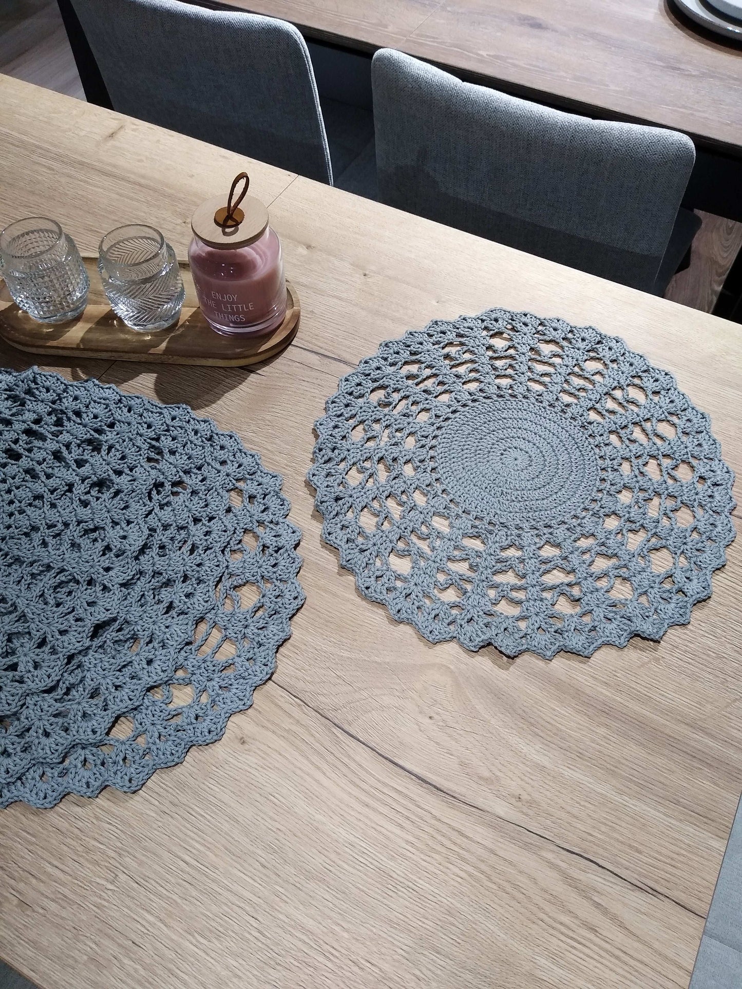🍽️ N°2 Crochet Placemat - DecorWithTaste