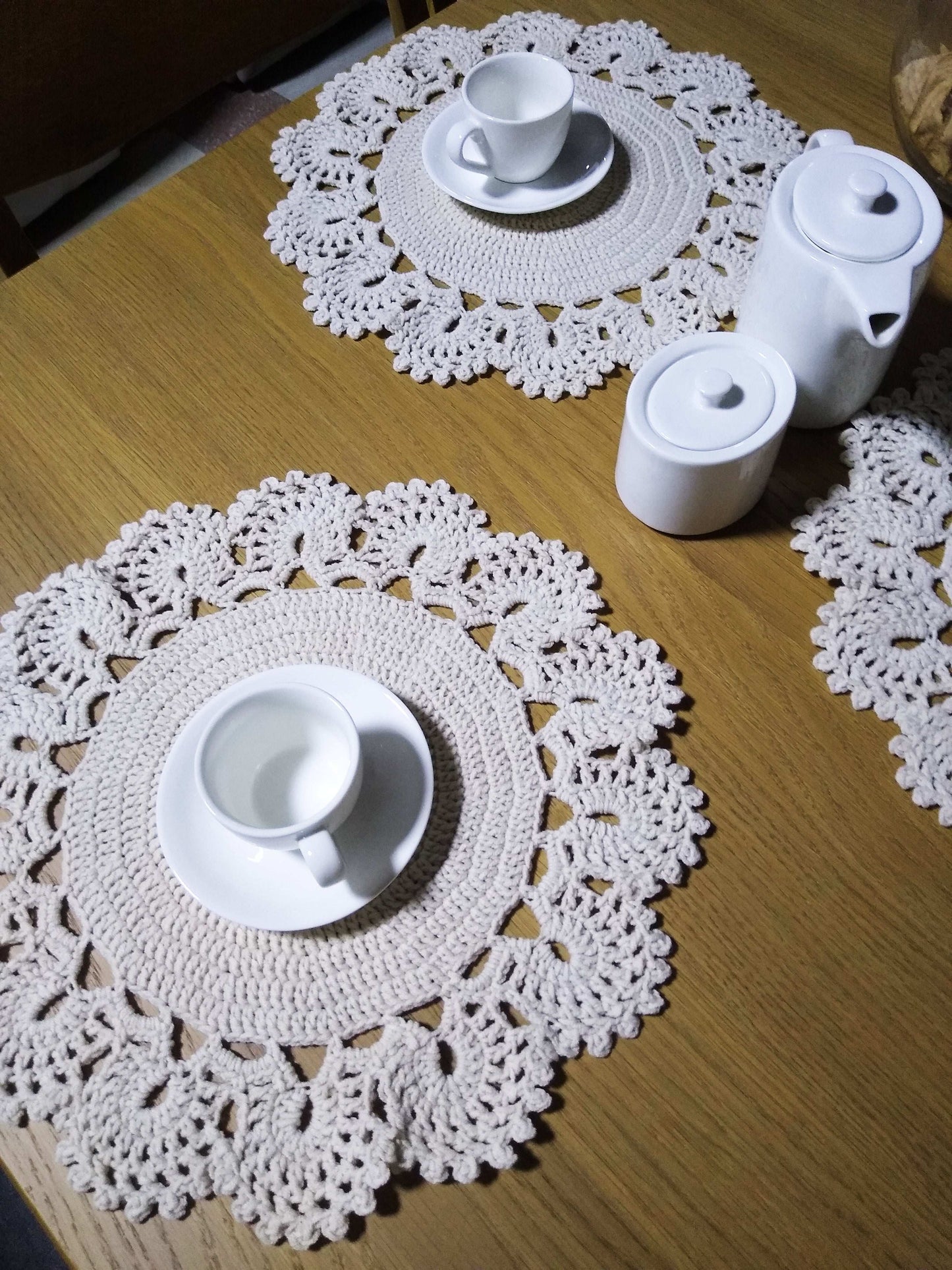 🍽️ N°31 Crochet Placemat - DecorWithTaste