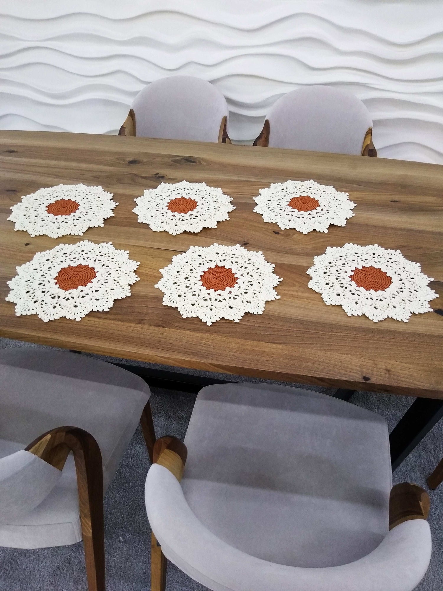 🍽️ N°1 Crochet Placemat - DecorWithTaste