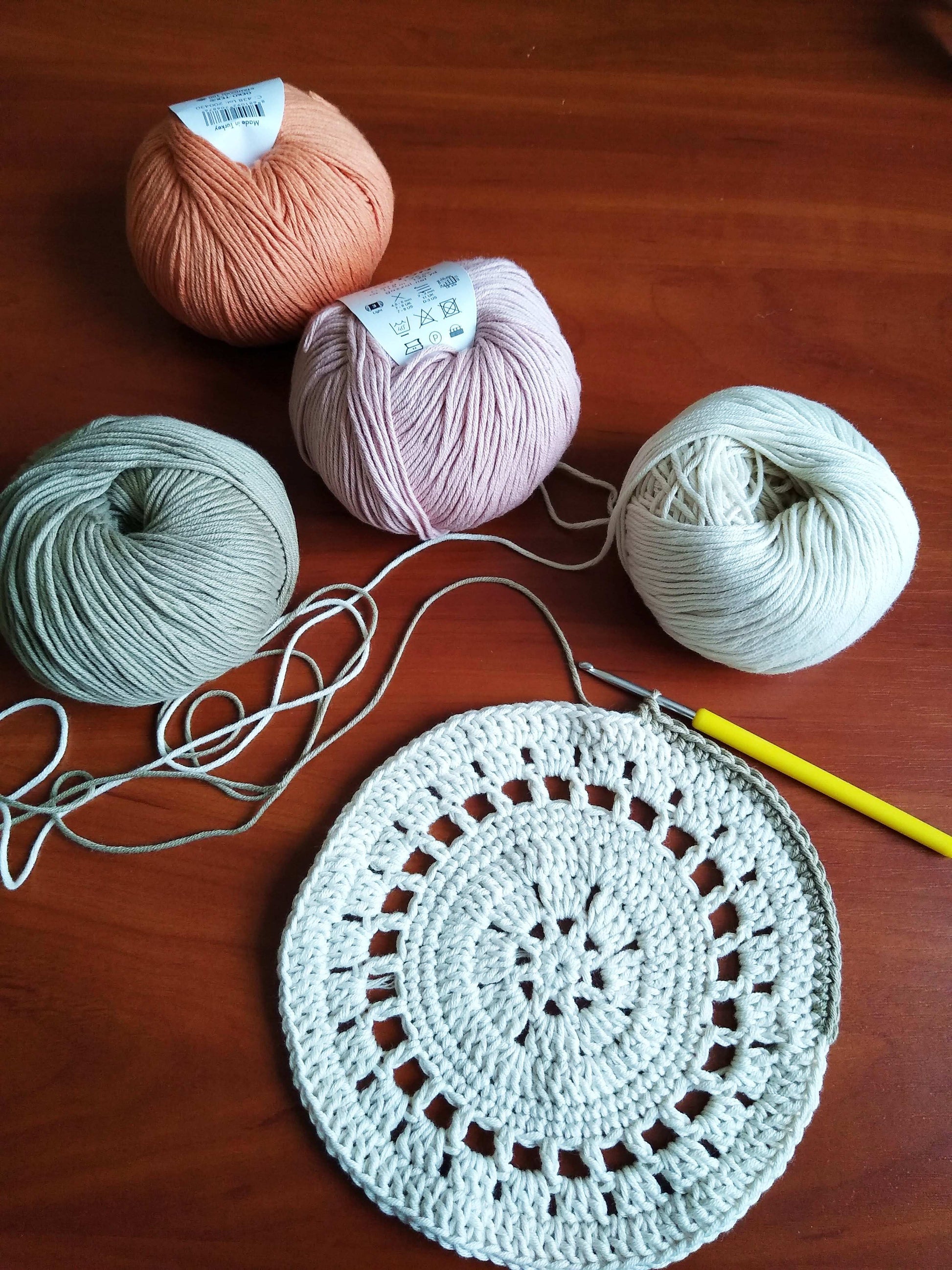 🍽️ N°23 Crochet Placemat - DecorWithTaste