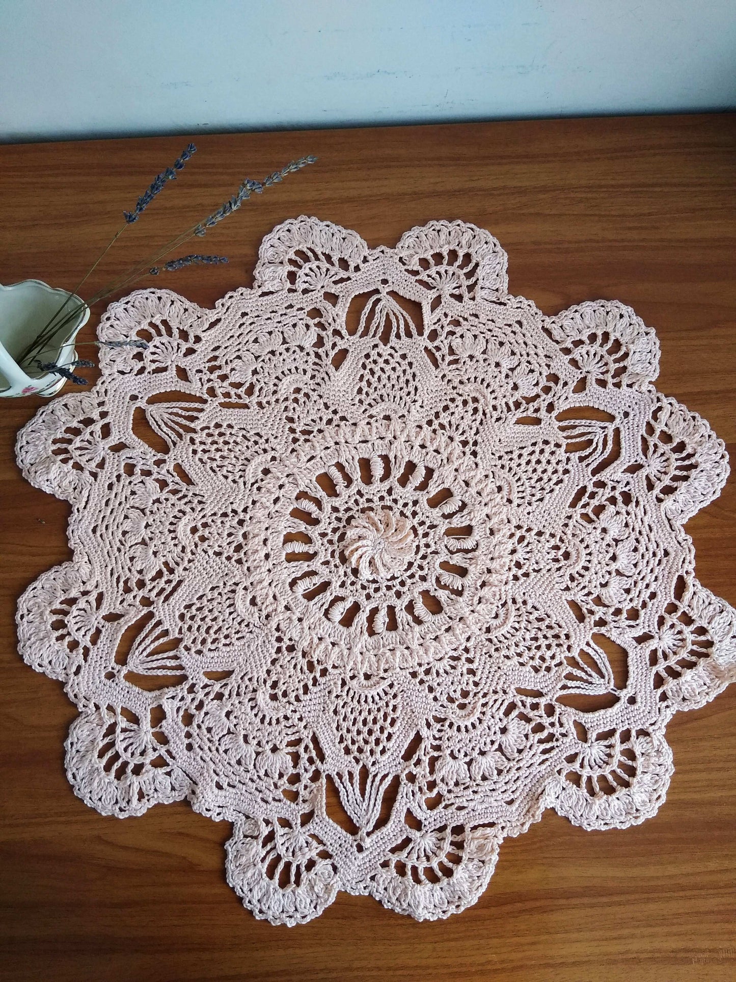 🍽️ N°10 Crochet Textured Doily - DecorWithTaste