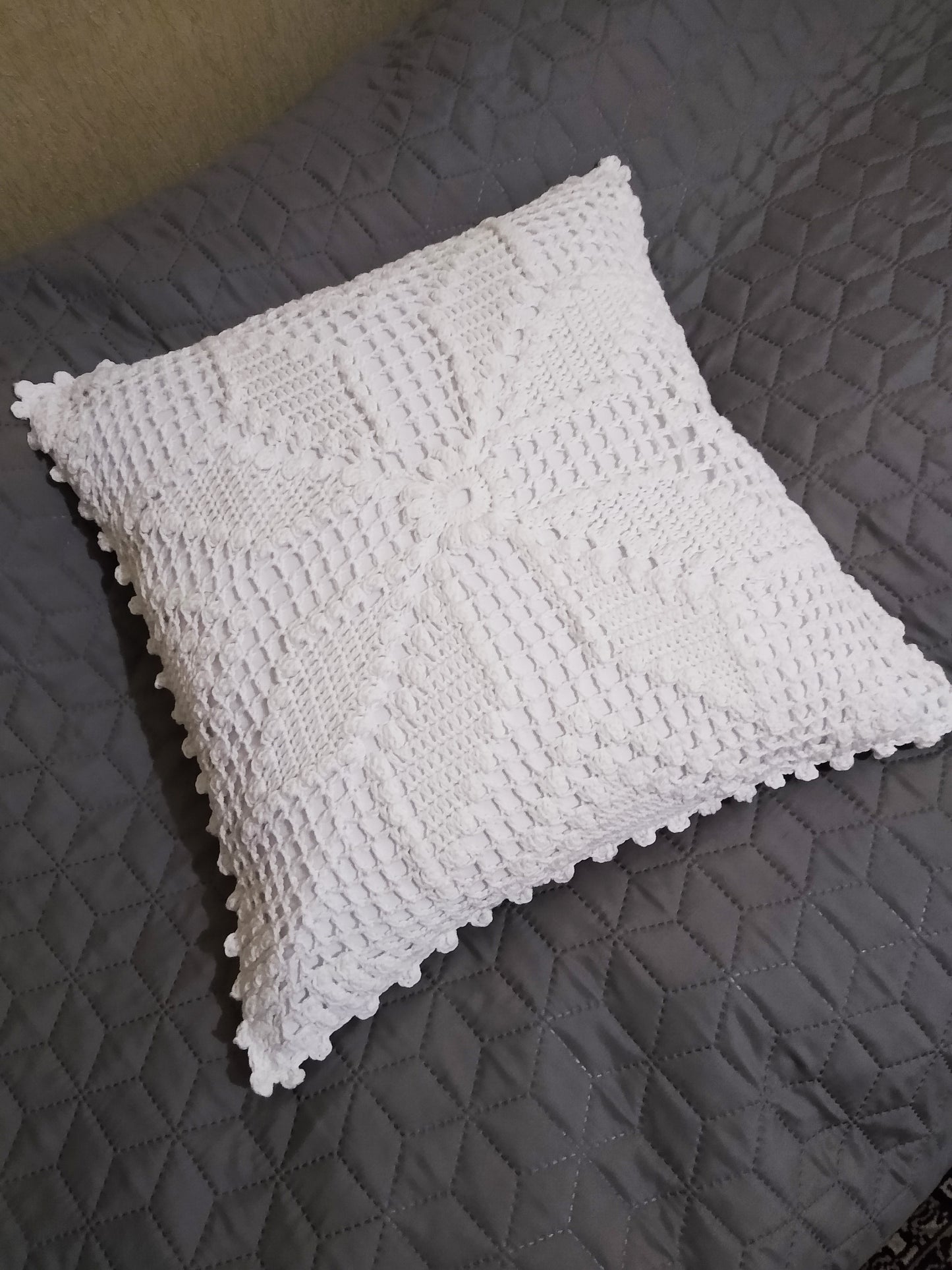 ⬜ N°129 Crochet Pillow Cover