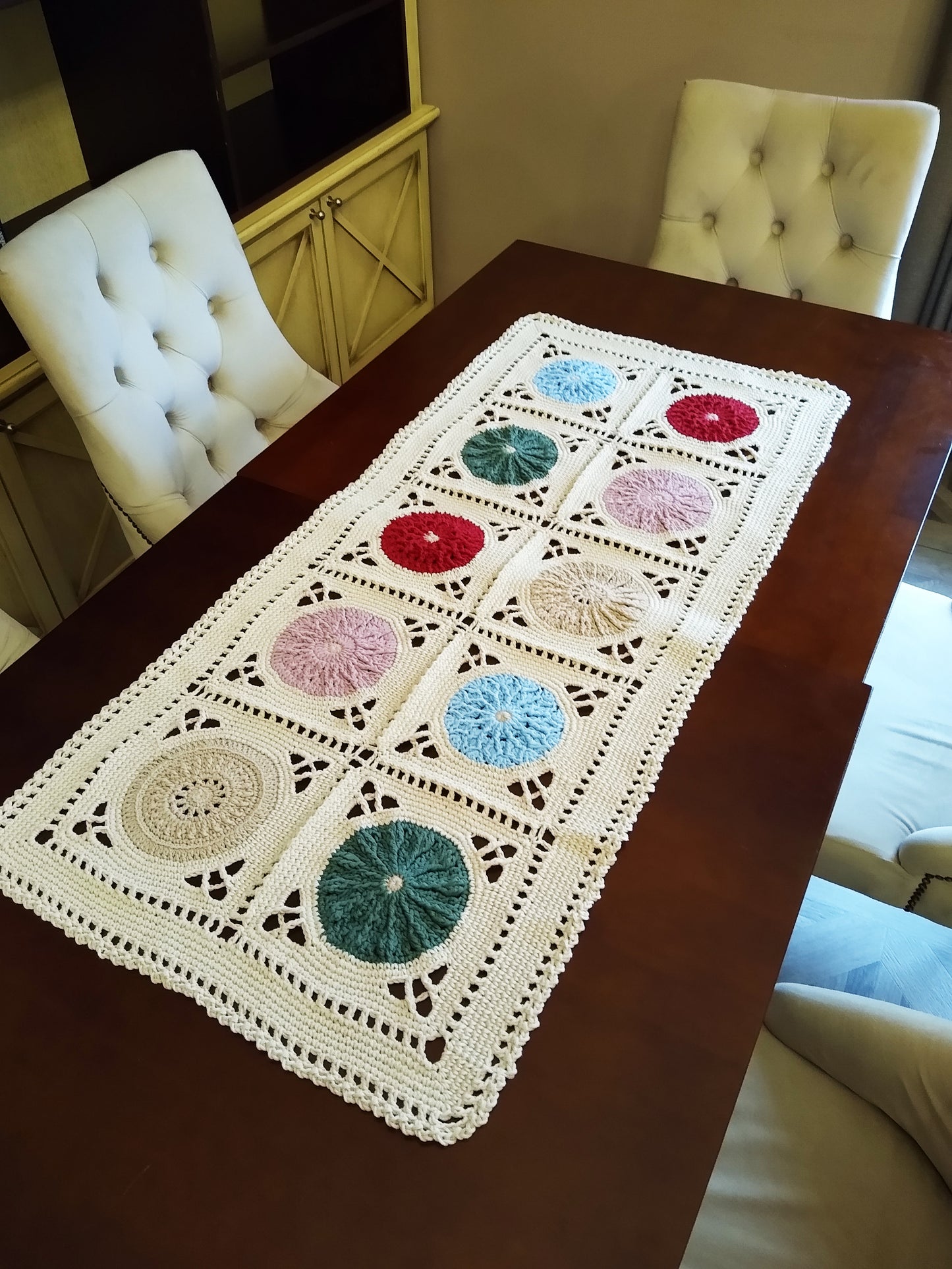 ┬─┬ N°14 Crochet Runner