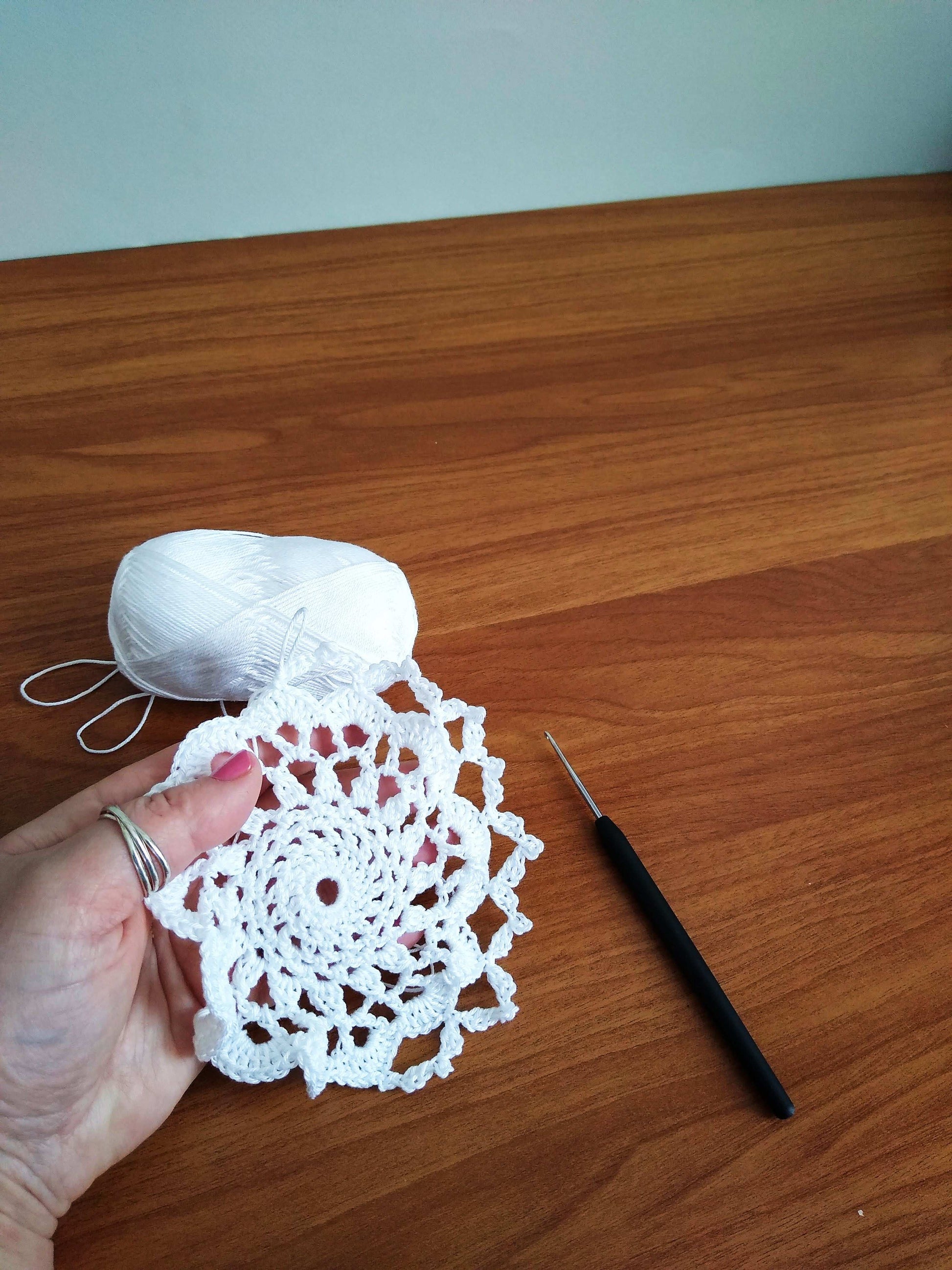 🍽️ N°21 Crochet Textured Doily - DecorWithTaste