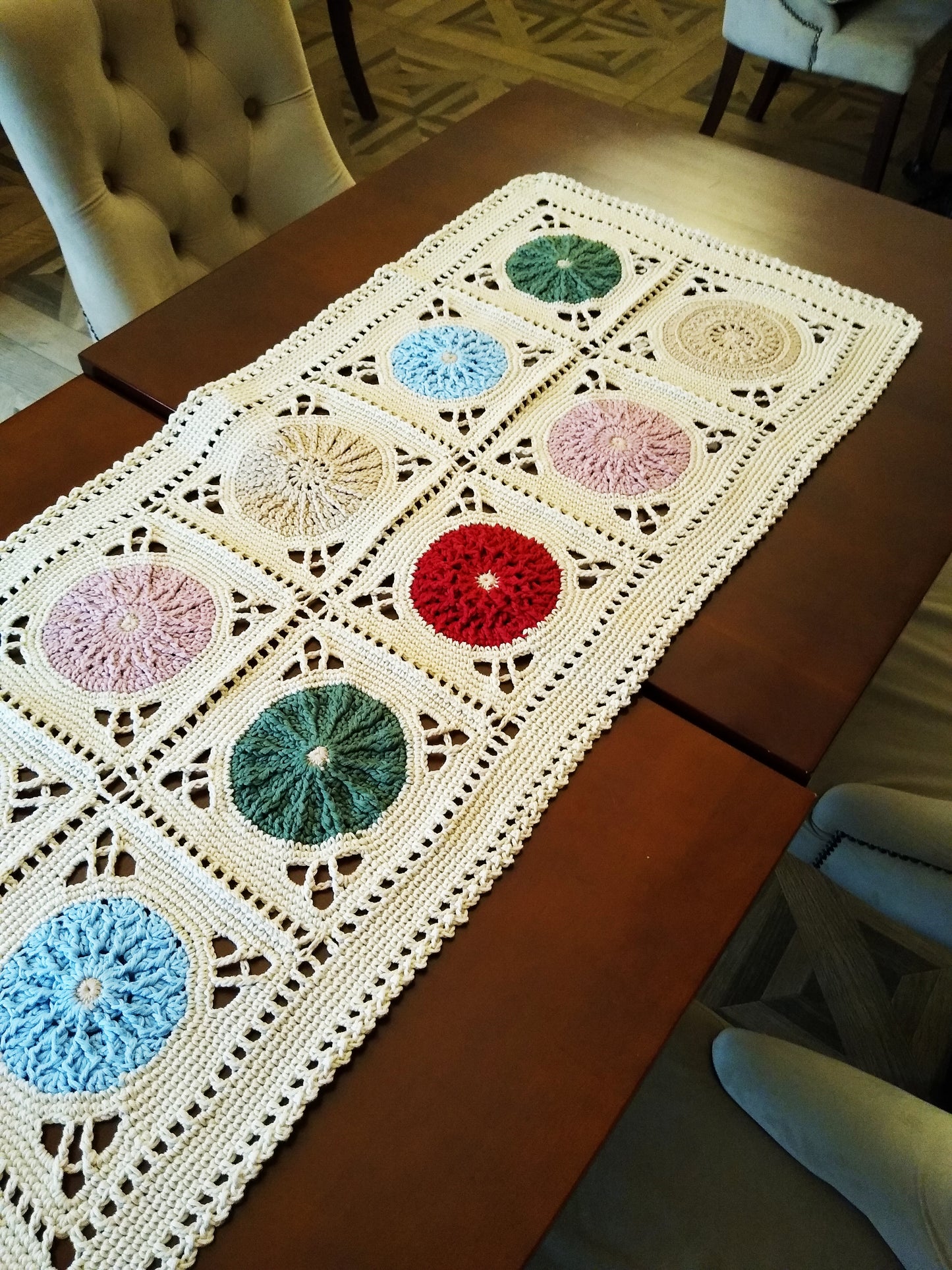 ┬─┬ N°14 Crochet Runner