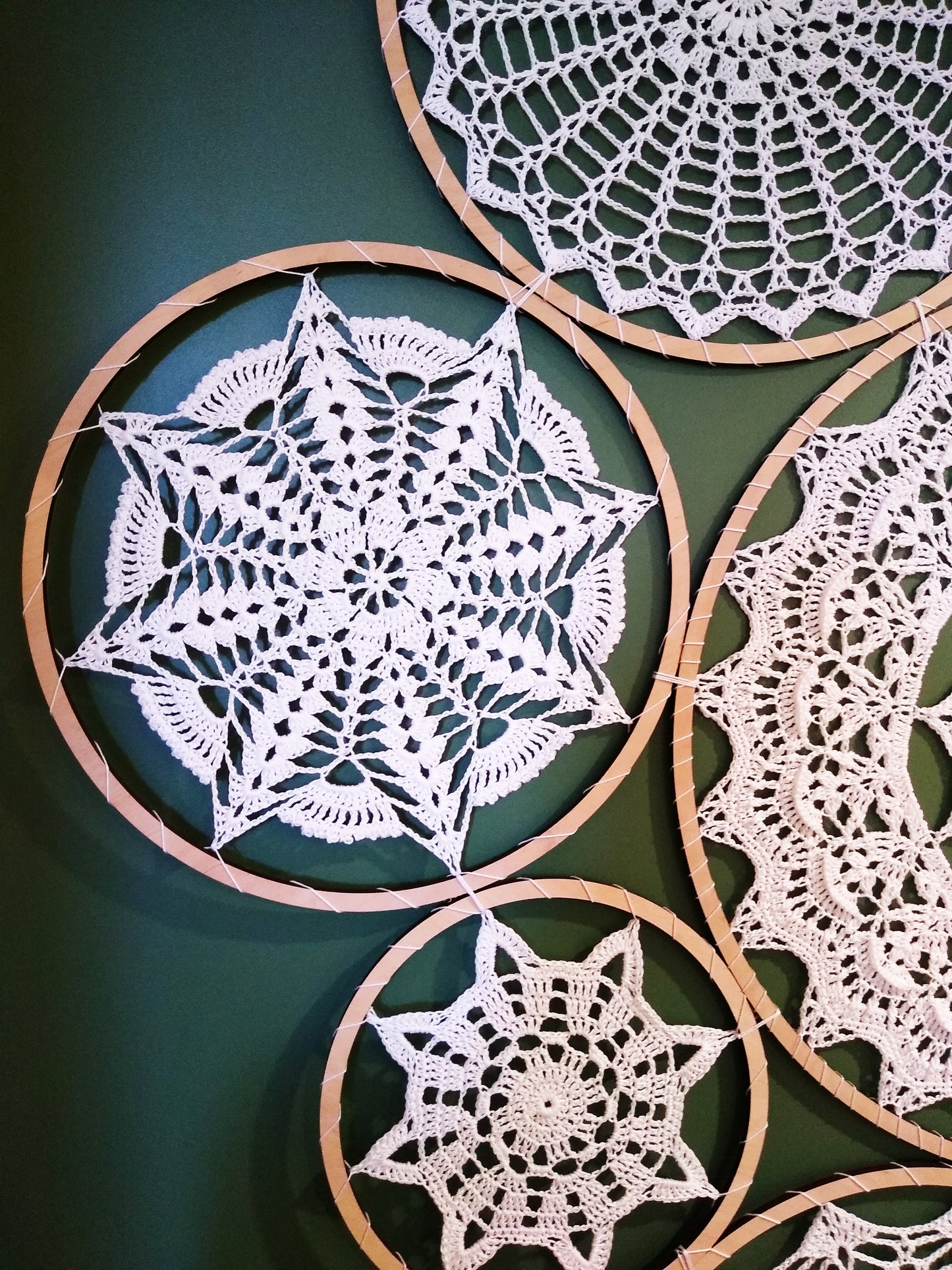 🧱 N°121 Crochet Doily Wall Decor