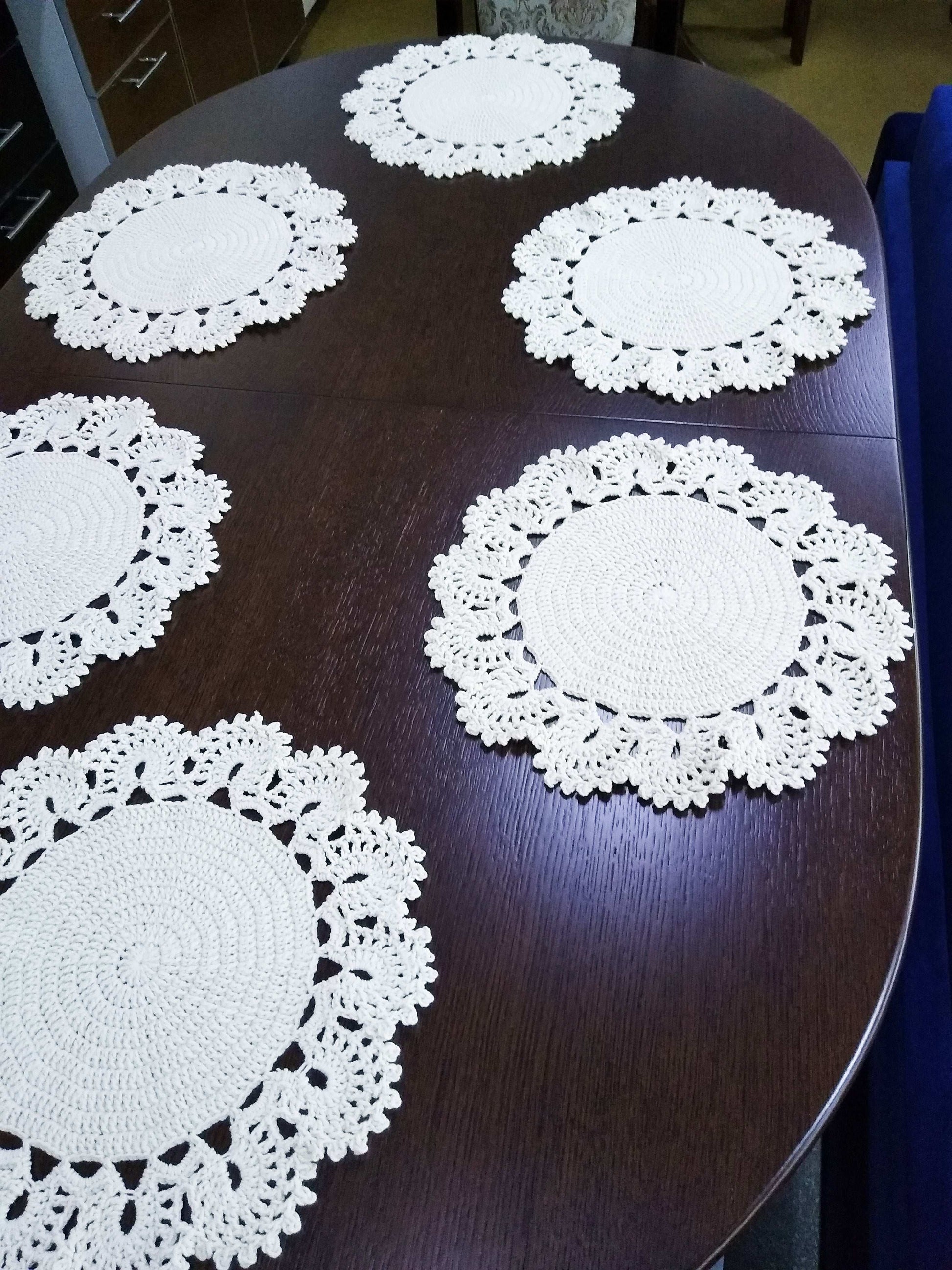 🍽️ N°31 Crochet Placemat - DecorWithTaste